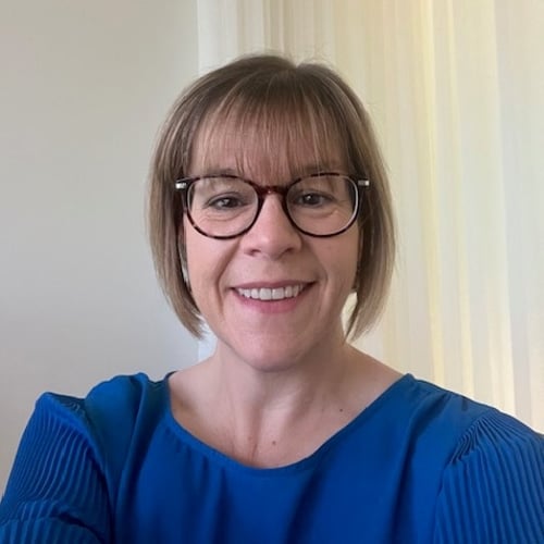 Julie Naish